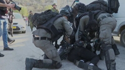 Israeli forces attack Palestinian parents protesting in Nablus