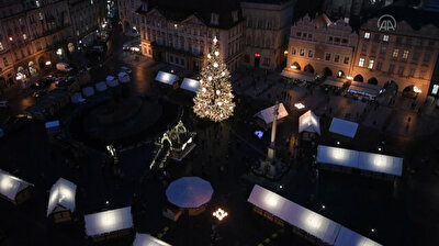 Jingle Bells: Christmas preparations underway in Prague