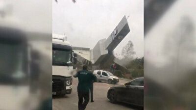 Shocking moment powerful winds topple clock tower in Istanbul