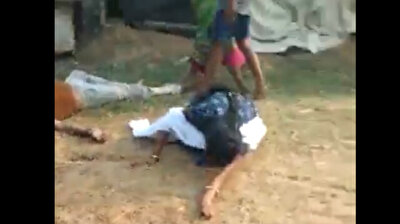 Heart-wrenching video shows Indian girl trying to give water to dad dying of COVID