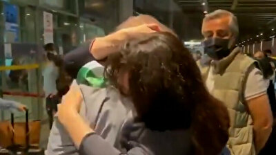 Syrian dad reunites with daughter in Turkey after 12 years of separation