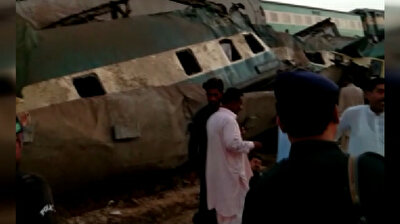 Death toll from Pakistan train collision rises to 63