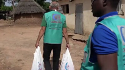Turkish aid agency distributes meat to Bamako in Mali during Eid