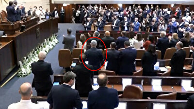 Netanyahu refuses to applaud Israel’s outgoing president Rivlin with Knesset