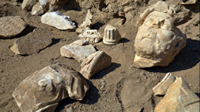 Archaeologists unearth statue of Roman Emperor Hadrian in ancient city in Turkey