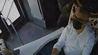 Heroic bus driver rushes passenger suffering cardiac arrest to hospital in Turkey