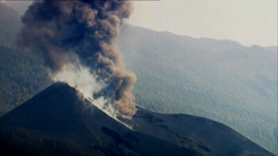 Infernal volcano continues to roar on Spain's Canary Islands