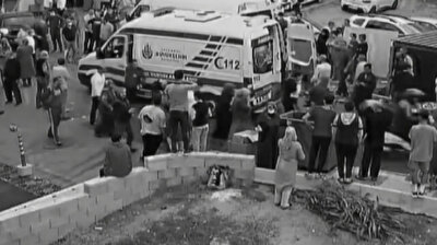 Woman kills mother, daughter in horrific road accident
