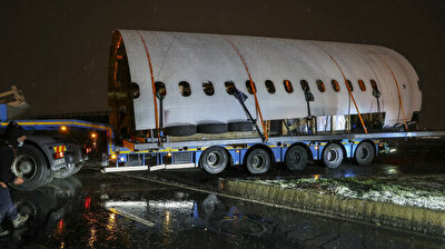 Plane from Turkey transported in 12 parts to Middle East