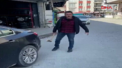 Man pulls out ax from car trunk to attack motorcyclist in Turkey’s Istanbul