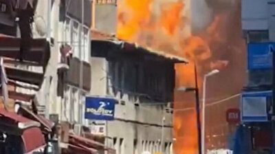 Huge fire breaks out at Istanbul police dept storehouse