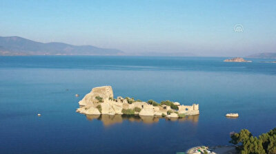 Natural beauty of Bafa Lake delights visitors in Türkiye