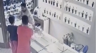 Robbers make away with gold after shooting jeweler in the legs in Türkiye