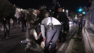 Israeli forces intervene Palestinians in Jerusalem