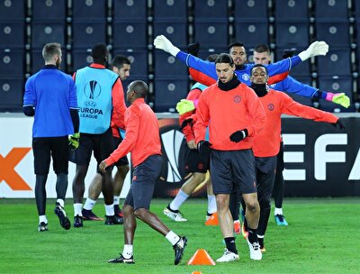 Fenerbahce Manchester United Maci Canli Izle Trt 1 Canli Yayini