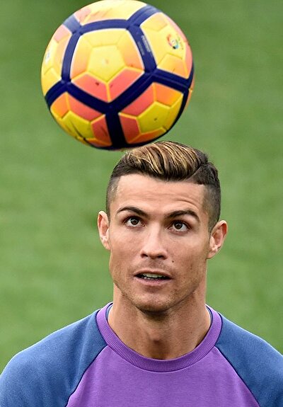 Ronaldo Yeni Imajiyla Ballon D Or A Goz Kirpti