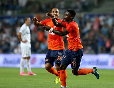 Basaksehir Sevilla Mac Ozeti Ve Golleri Basaksehir Turu Zora Soktu