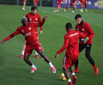 Fenerbahce Sivasspor Canli Skor Takibi Mac Kac Kac Fener Sivas Canli