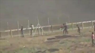 Israeli troops martyr Palestinian on Gaza border