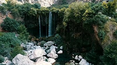 Southern Turkey waterfall offers feast for eyes