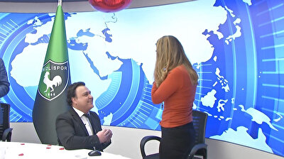 Turkish sports anchor proposes to girlfriend on live TV