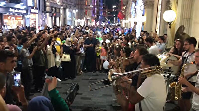 French musicians pause performance to honour Muslim call to prayer in Istanbul