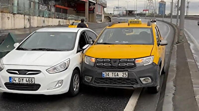 Stubborn drivers collide after failing to share empty road during curfew in Istanbul