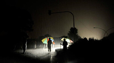 Massive power outage plunges Pakistan into darkness