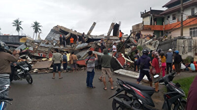 Death toll rises to 35 in Indonesia earthquake