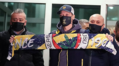Football star Mesut Ozil arrives in Turkey to complete Fenerbahce transfer