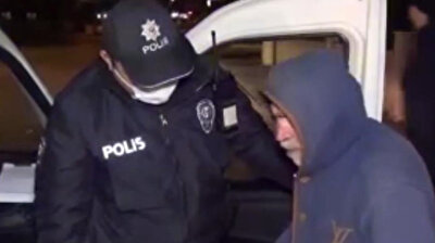 Turkish policemen help lost visually-impaired man get to safety