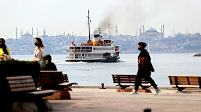 Deserted Istanbul landmarks stun even during curfew
