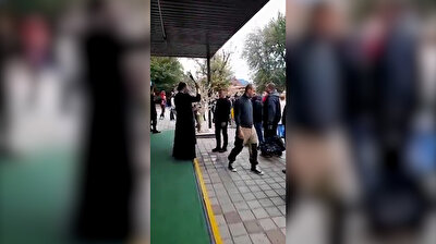 شاهد.. تعميد مجموعة من الشبان الروس المطلوبين للقتال في الجيش الروسي