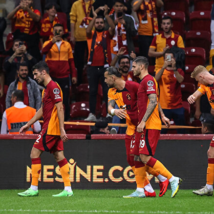 Galatasarayın yıldızı Icardi ilk golünü attı