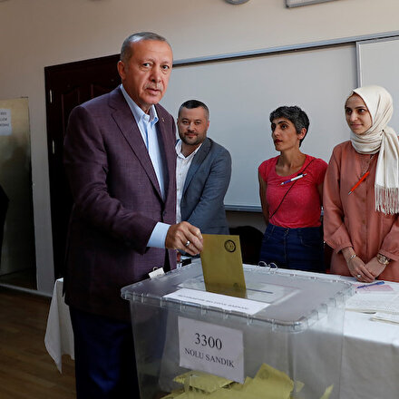 İstanbullu en isabetlikararı verecektir