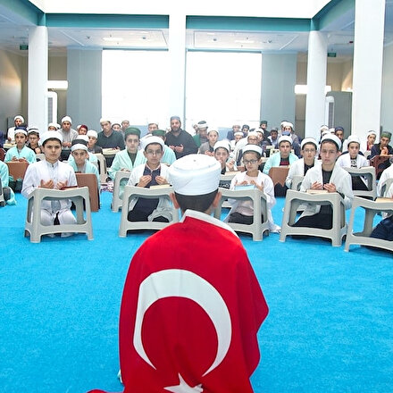 Hafızlık öğrencilerinden Barış Pınarı Harekatına destek