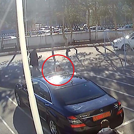 İlkokul öğrencisinin bayrak sevgisi kameralara yansıdı