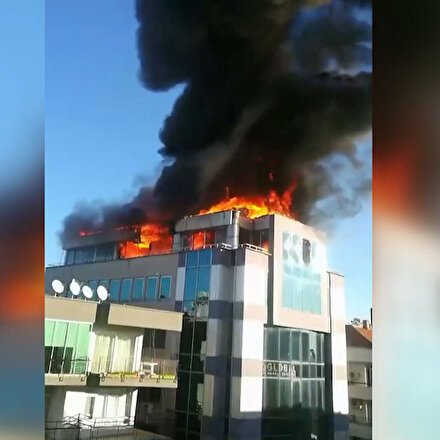 İş yeri alev alev yandı