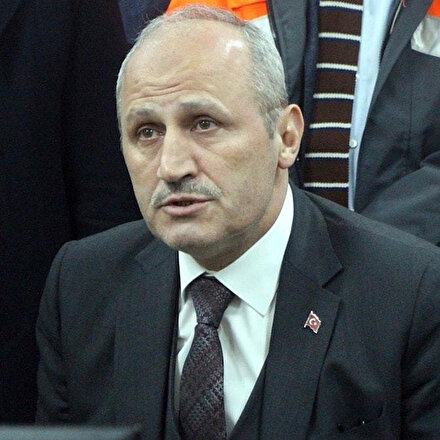 Bakan Turhandan deprem açıklaması: Ulaşımı engelleyecek durum yok
