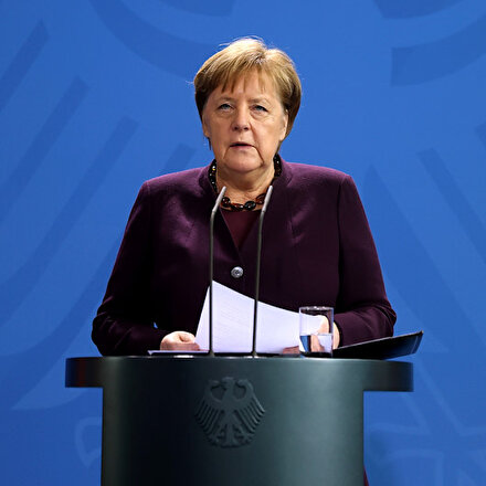 Almanya’daki ırkçı saldırı ile ilgili Merkel’den ilk açıklama