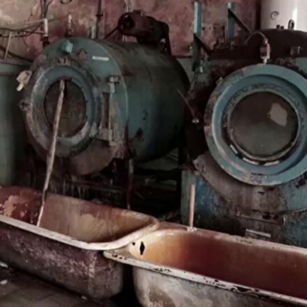 Sovyet döneminden kalma çamaşır makineleriyle dezenfekte ediyorlar