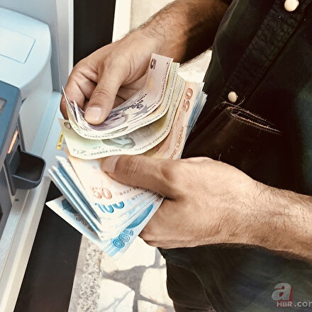 VakıfBank 200 bin kişinin kredi ve kart borcunu erteledi