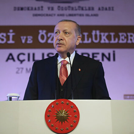 Cumhurbaşkanı Erdoğan: Her üç kahraman da idam sehpasına gurur ve inançla yürüdü