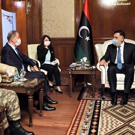 Milli Savunma Bakanı Hulusi Akar, Libya Başbakanı Serrac ile görüştü