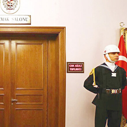 YAŞ öncesi FETÖ kumpasları: Kendine düşman gördükleri subayları itibarsızlaştırmak için iftiralara başvuruyorlar
