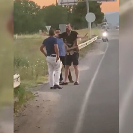 Trafikte bıçaklı kavgaya Hakan Bayrakçı müdahale etti