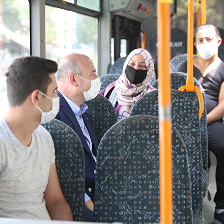 Bakan Soylu denetimde: Halk otobüsüne bindi, çarşı pazar dolaşıp vatandaşı uyardı