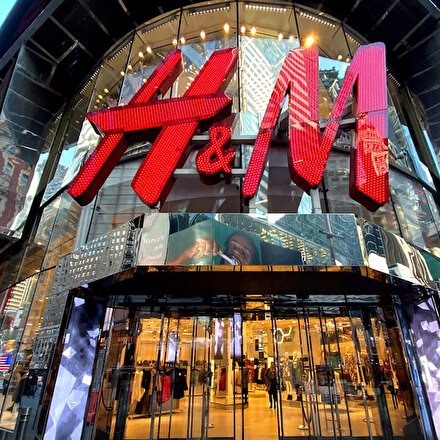H&M, Uygur Tüklerinin zorla çalıştırılması sebebiyle Çinden pamuk almayı durdurdu