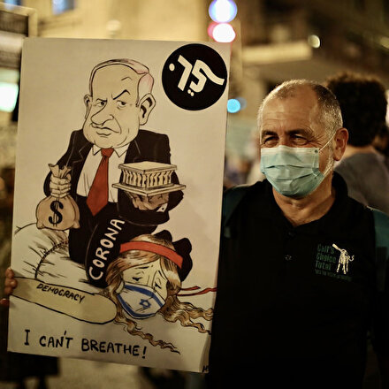 Netanyahu karşıtı binlerce kişi sokağa döküldü