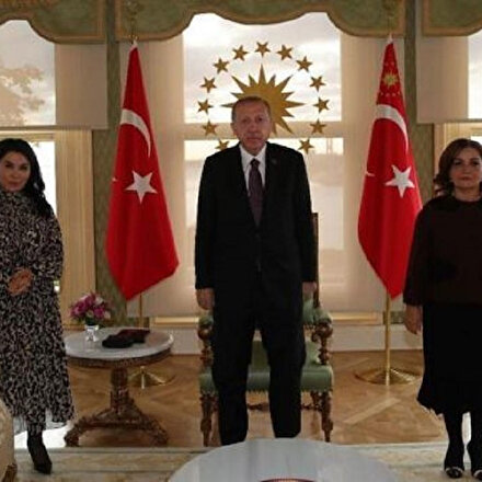 Cumhurbaşkanı Erdoğan, Azerbaycanlı aydınları kabul etti